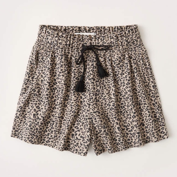 Abercrombie & Fitch Pants - Abercrombie Linen Blend Leopard Print Shorts